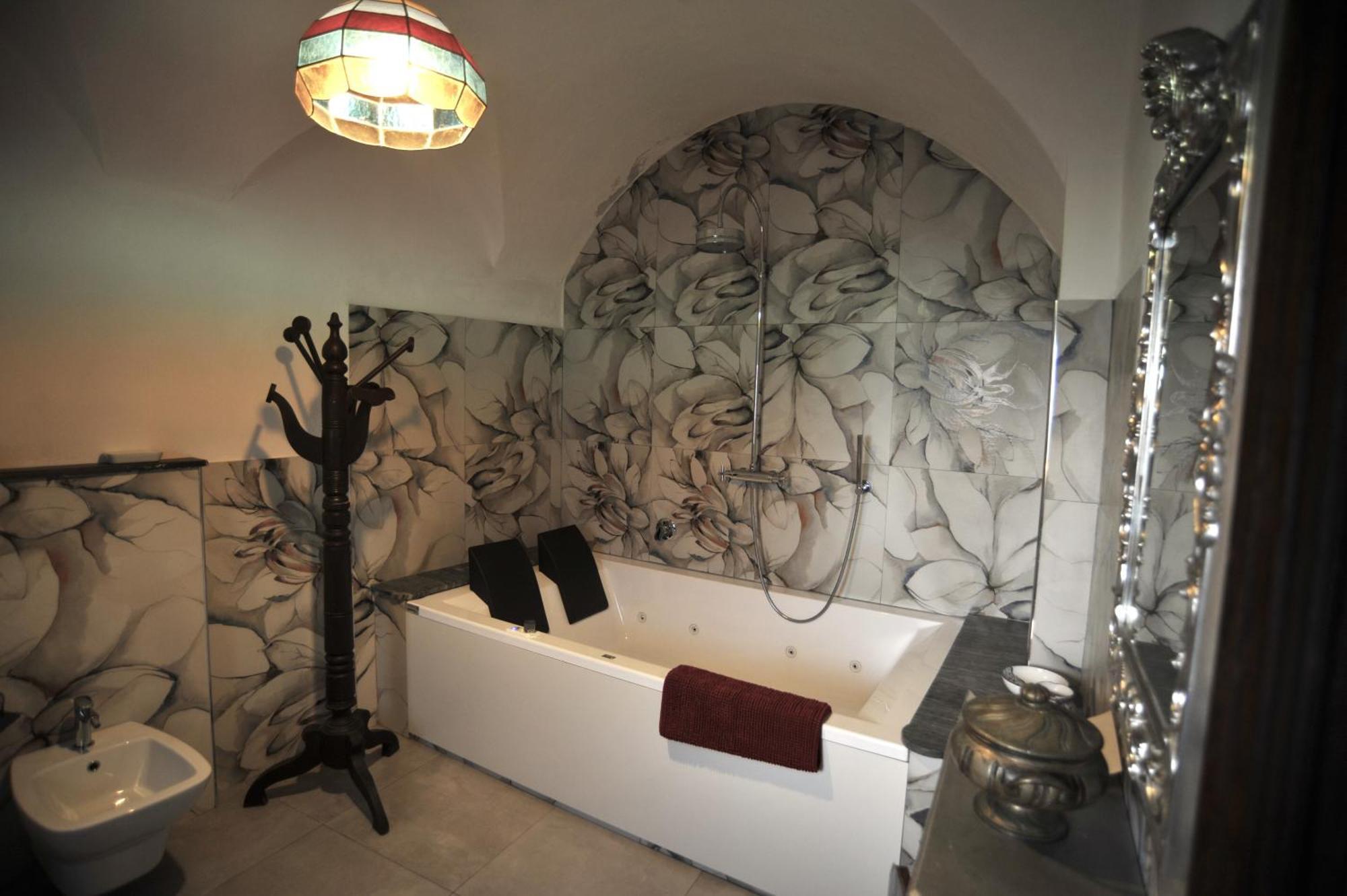 Double Room Spa Bath