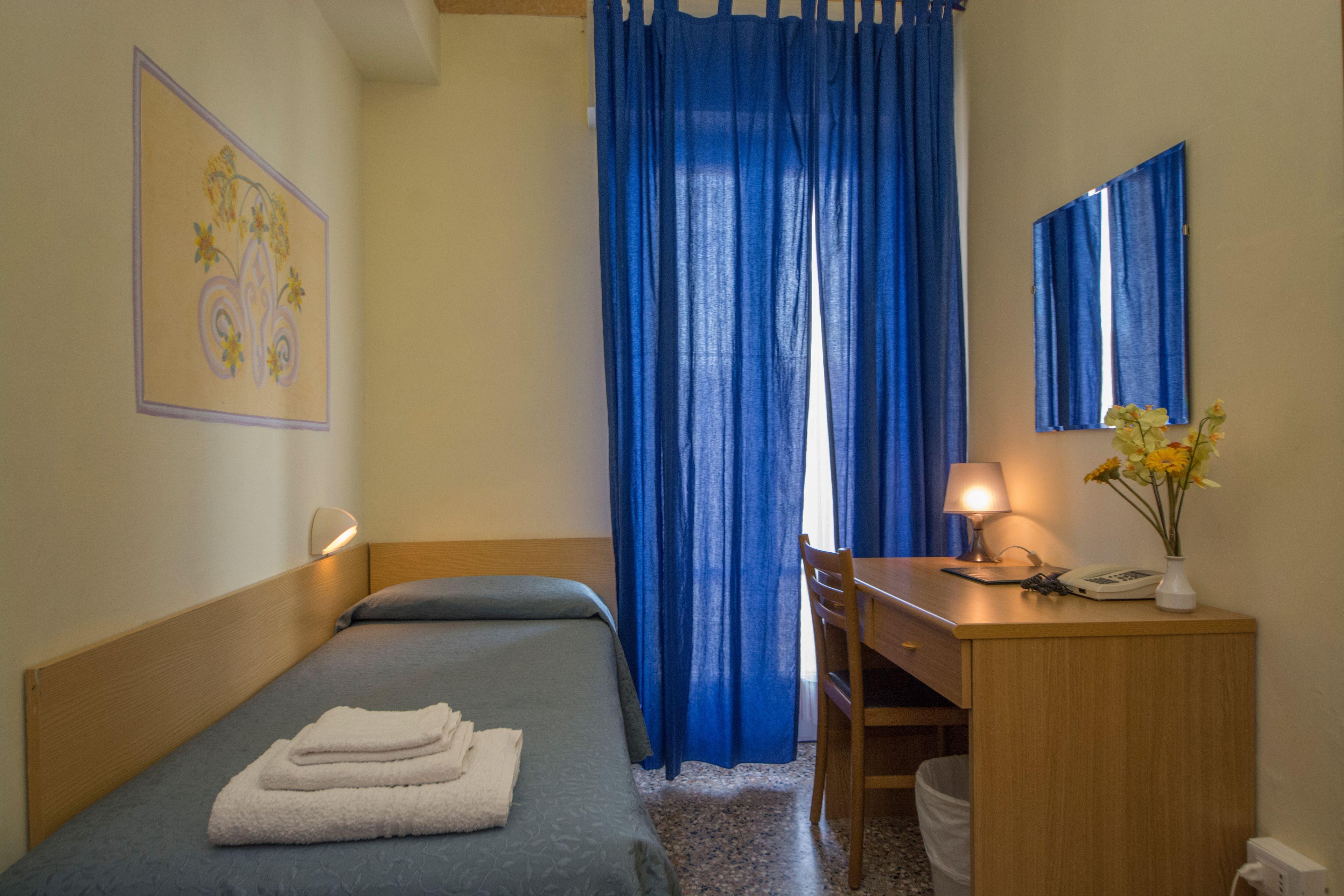 Economy Single Room