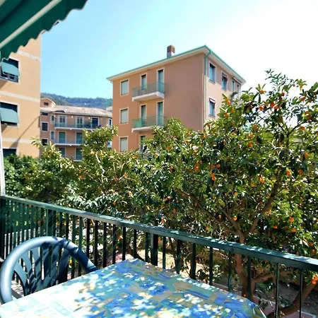 Appartamenti con giardino e posto auto per famiglie-2